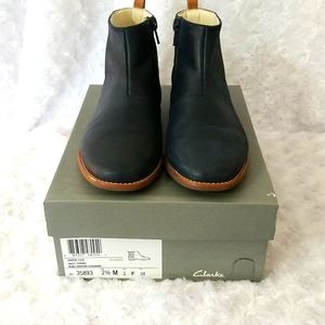 Clarks Drew Fun Navy Combi  Ankle Boot